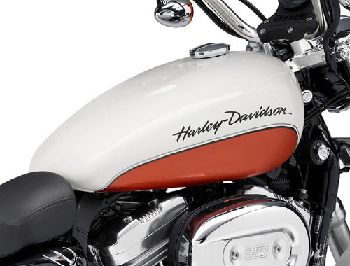 Harley Davidson SuperLow XL883L Oil Tank View