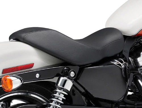 Harley Davidson SuperLow XL883L Seat View