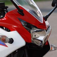 Honda CBR 150R Head Light View
