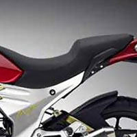 Mahindra MOJO Seet View