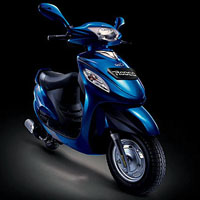 Mahindra Rodeo Front Cross Side View