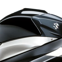 Suzuki GSX-R1000 oil tank view Picture Suzuki GSX-R1000 oil tank view Picture