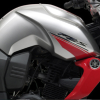 Yamaha FZS Oil Tank View