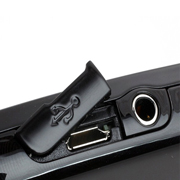 Samsung I8000 Omnia II Charging Port View